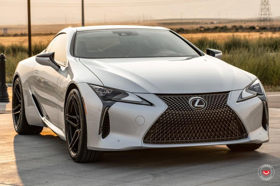  Lexus LC500 on Vossen Wheels (M-X1) 2018 года  (фото 6 из 19)